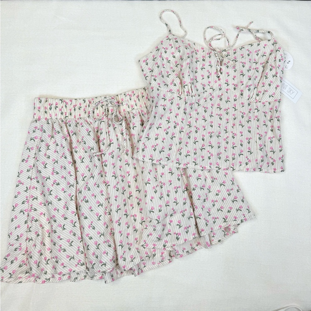 Sienna Sky 2-Piece Floral Smocked Cami Top & Skirt Set Womens Size M Ivory Pink